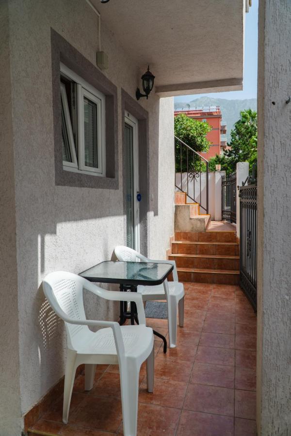 Guest House Buskovic Budva Exterior foto